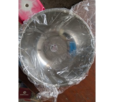 正304白鐵打蛋盆33CM